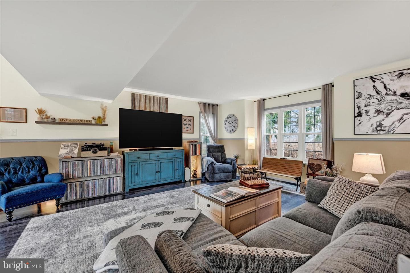 2850 Tylers Court photo 4
