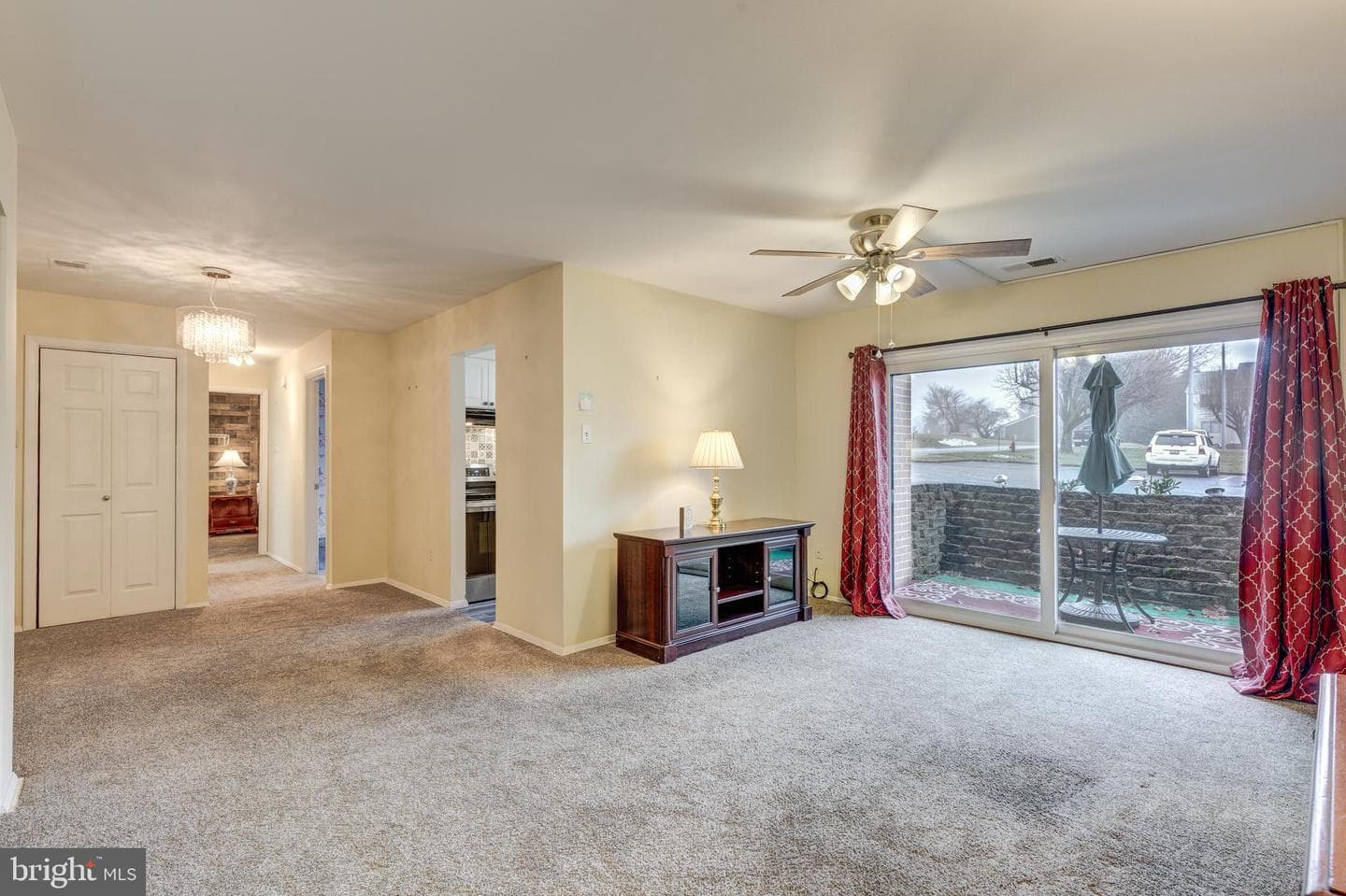 1004 Scarlet Oak Court #1d photo 3