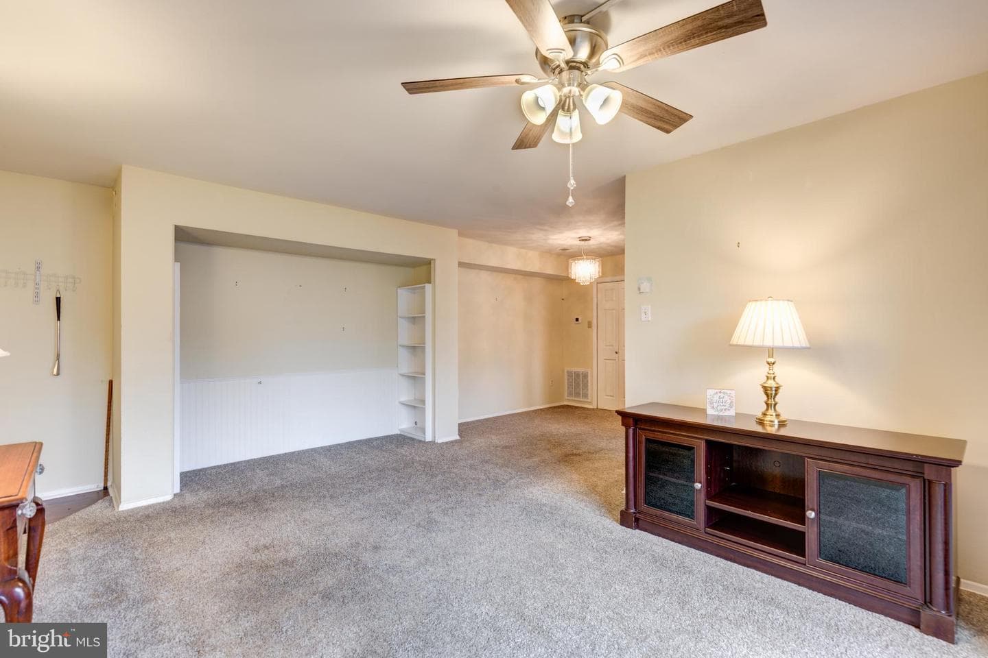 1004 Scarlet Oak Court #1d photo 5