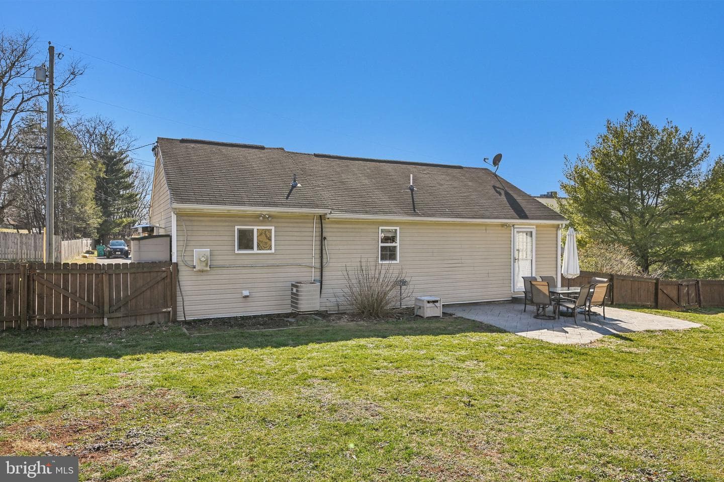 1516 Cherry Avenue photo 34