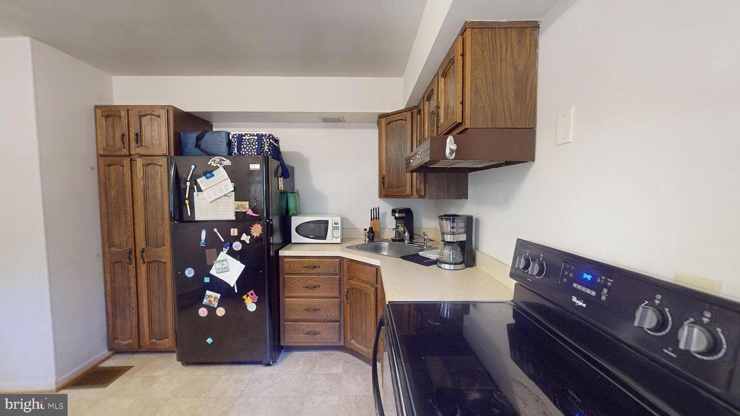 6441 Woodbine Road photo 28