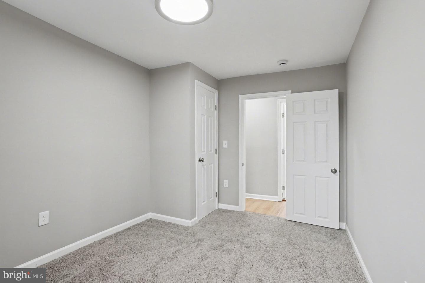 413 Obrecht Road photo 14