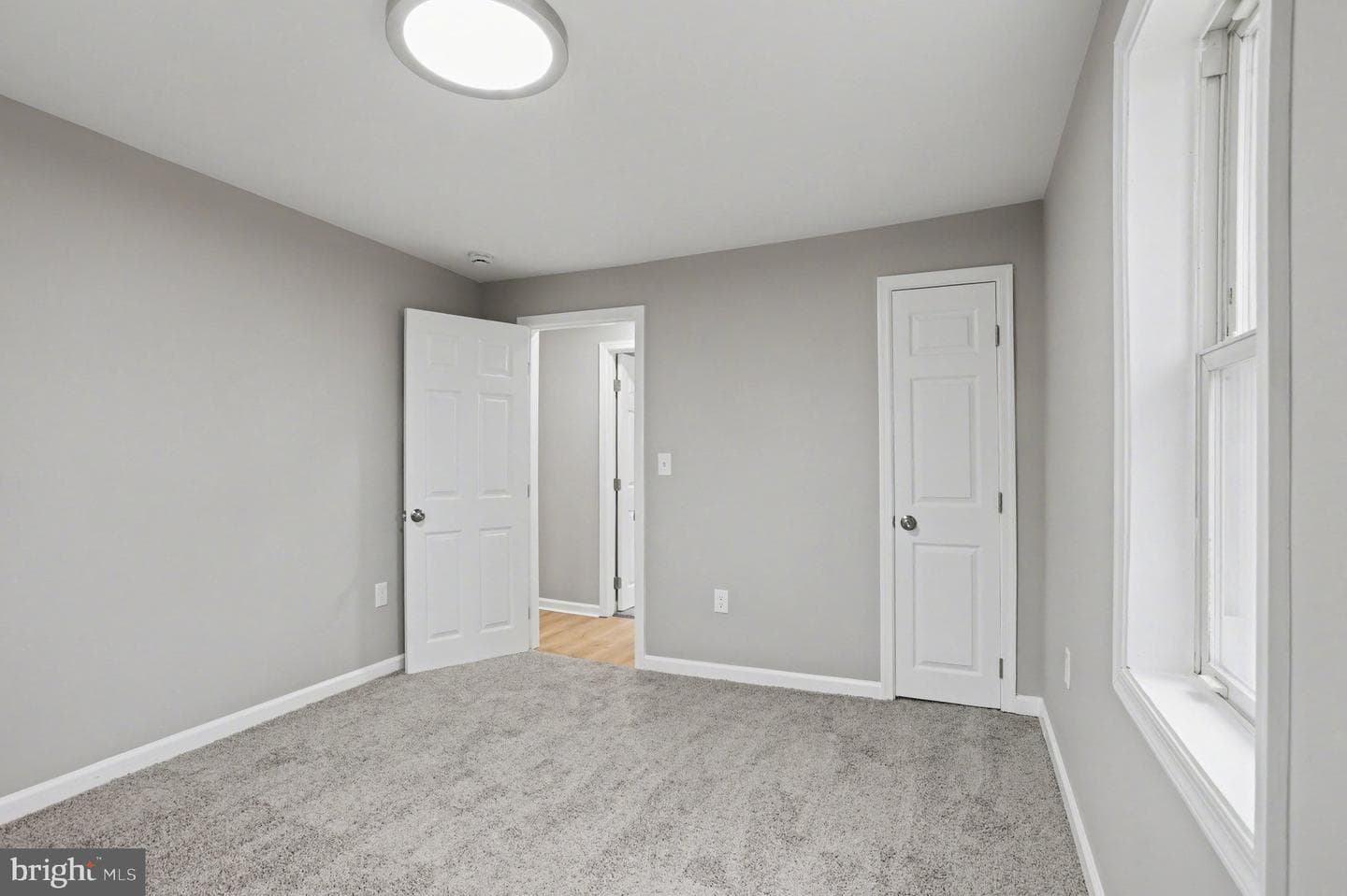 413 Obrecht Road photo 20