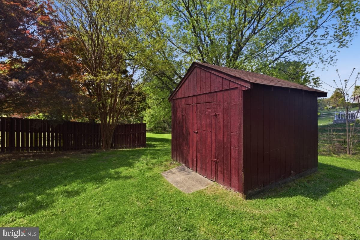 4402 Klee Court photo 21