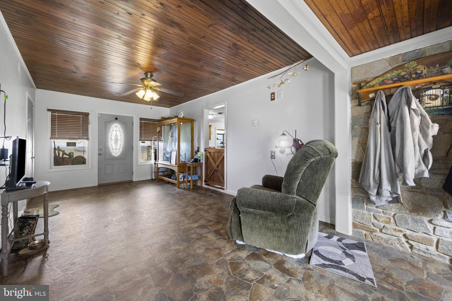 5111 Hanover Pike photo 6