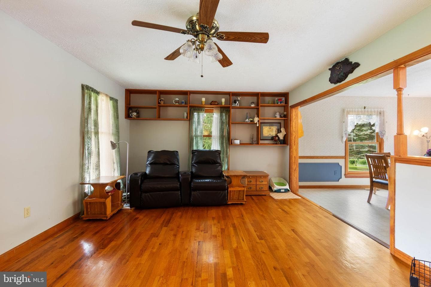 2380 Moreau Dr photo 5