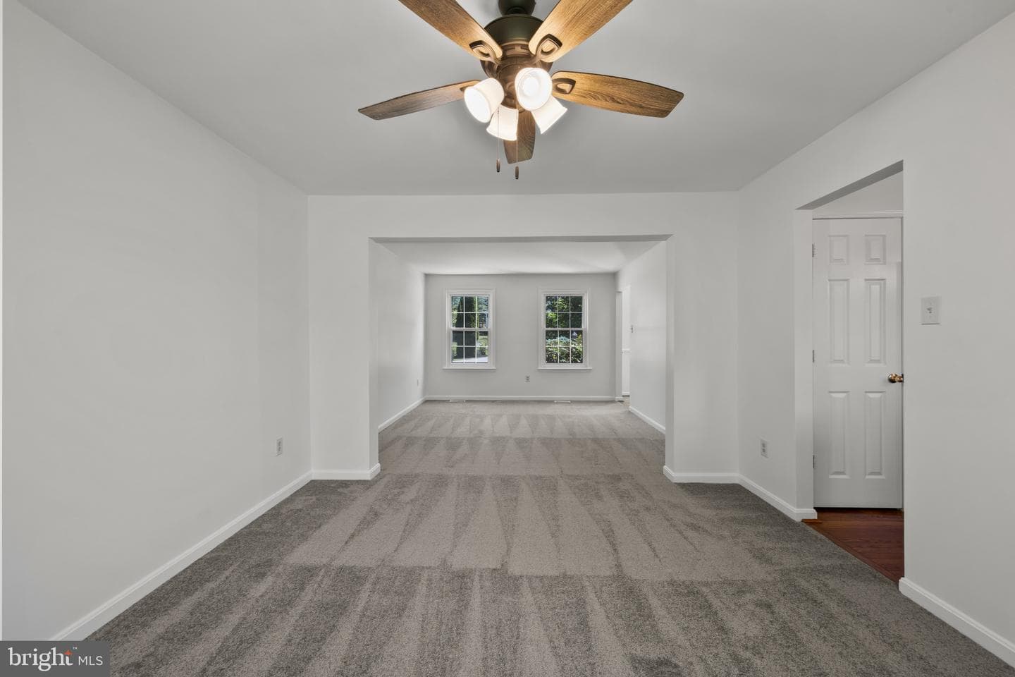 1003 Gleneagle Court photo 20