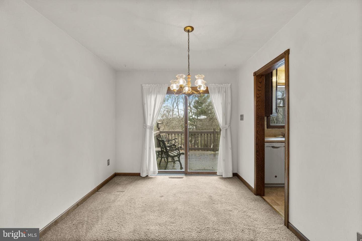 2916 Tulip Way photo 7
