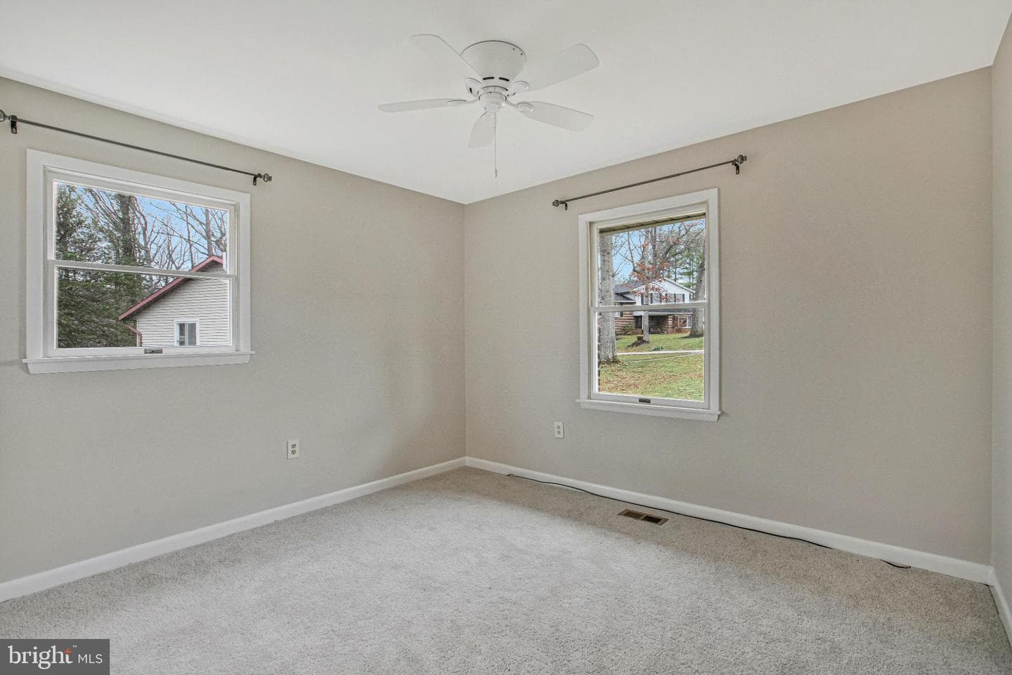 5205 Gate House Court photo 16