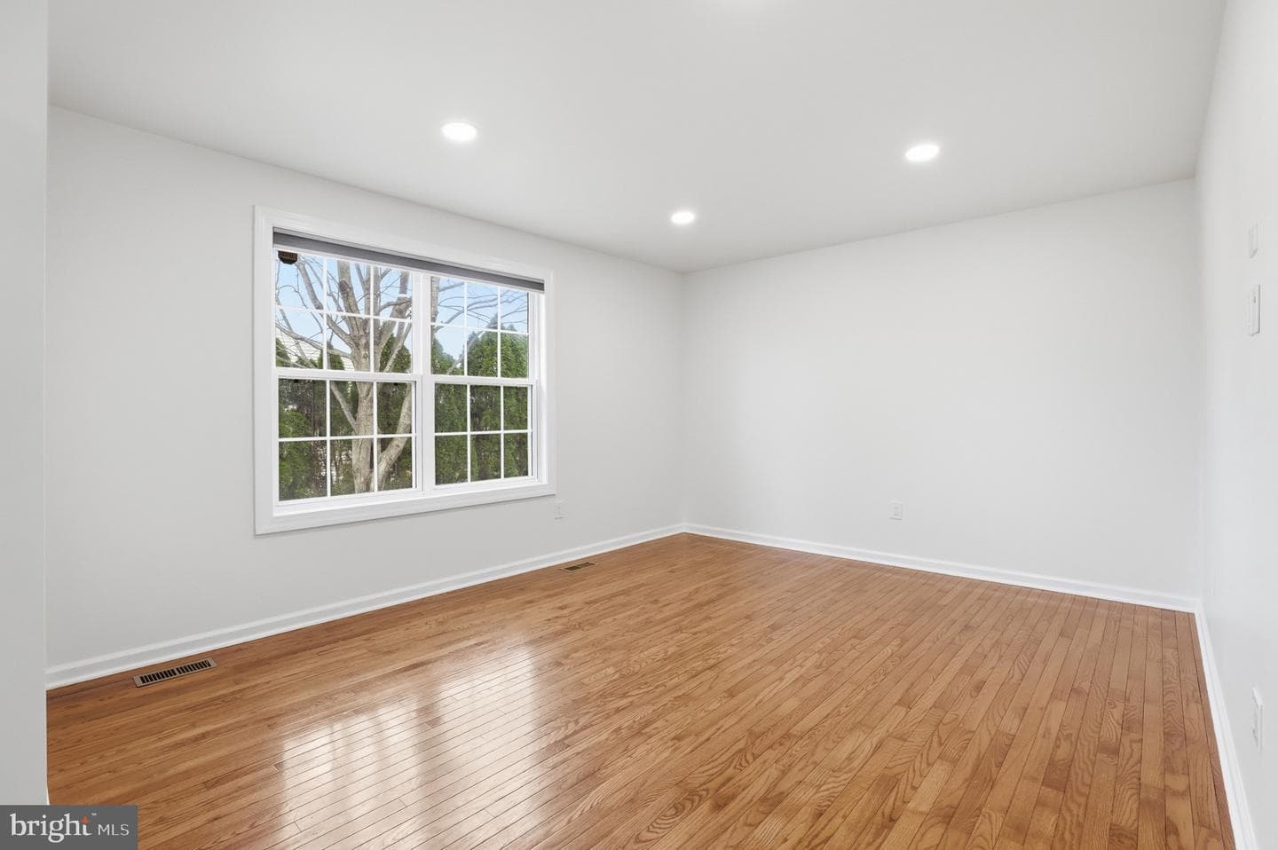 1205 Fairway Drive photo 7