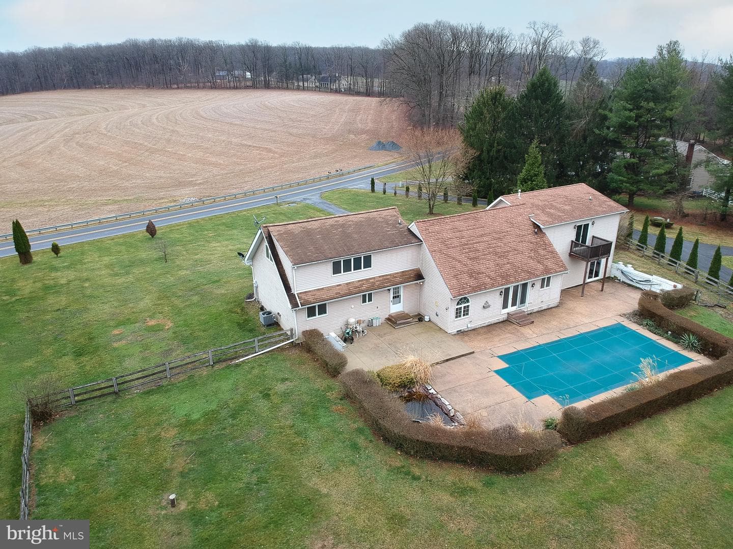 3808 Falls Road photo 2