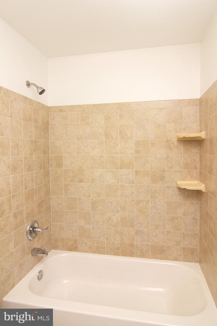 3808 Falls Road photo 29