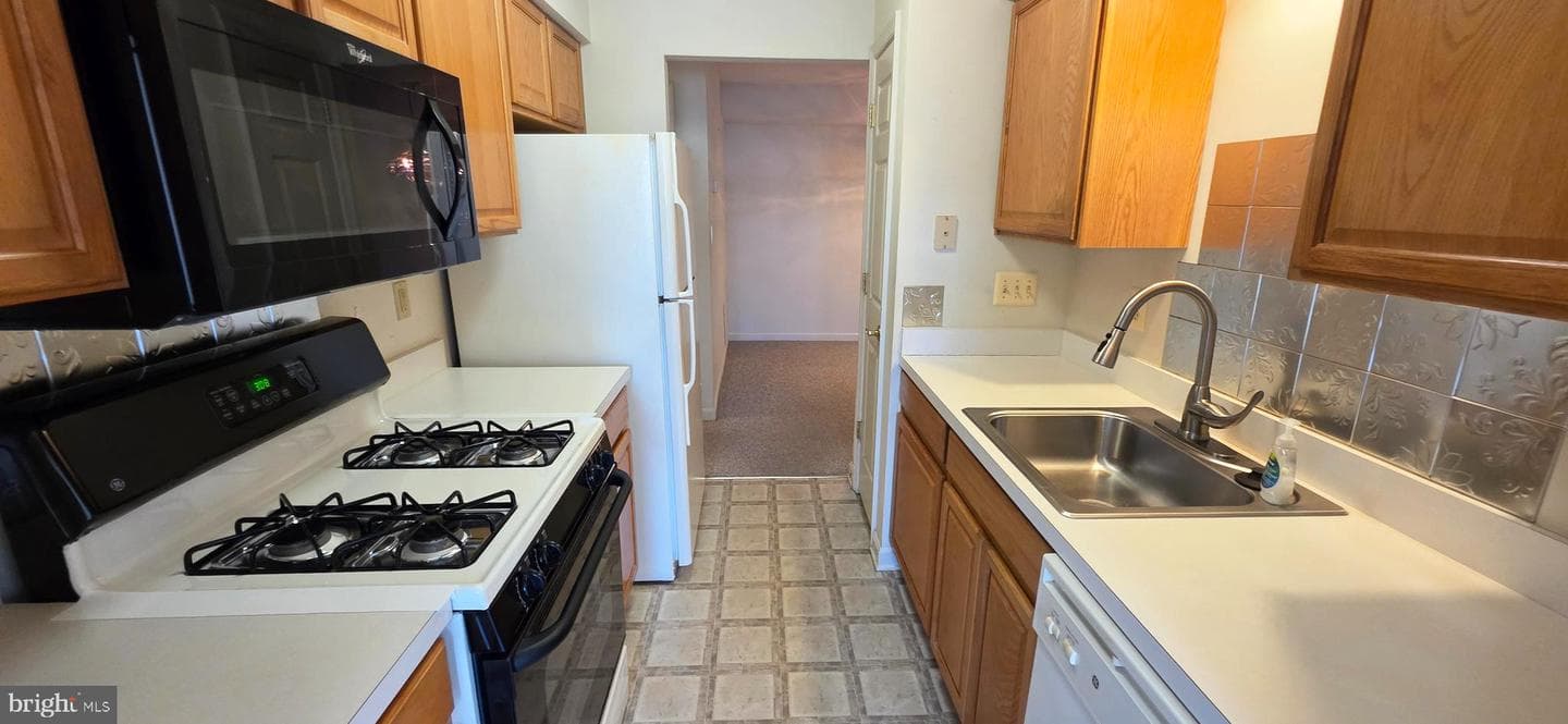 3870 Normandy Drive #2c photo 10