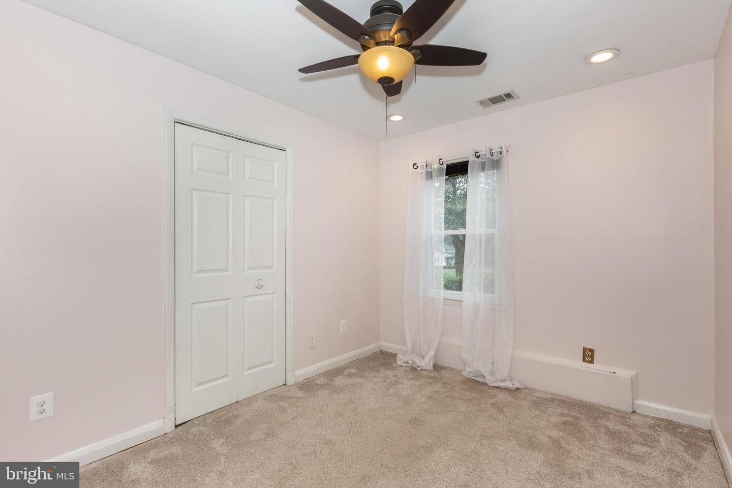2106 Spencer Lane photo 32