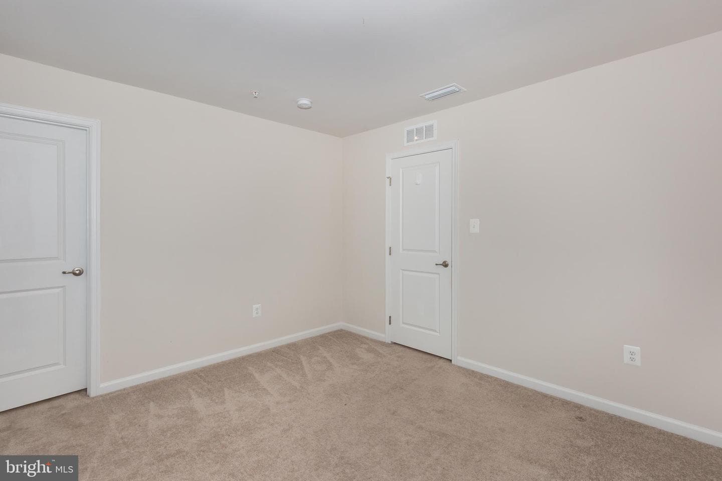 112 Sherman Way photo 34
