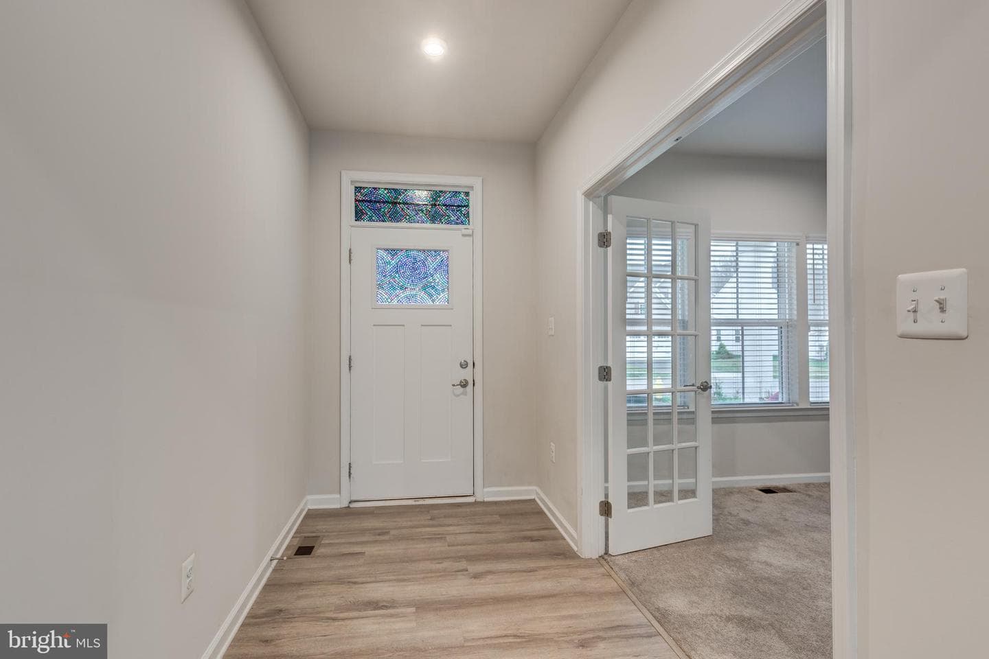 112 Sherman Way photo 5