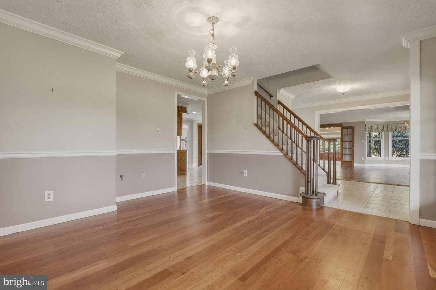 5905 Kim Court photo 24