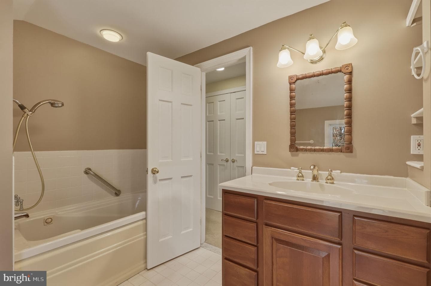 5905 Kim Court photo 31
