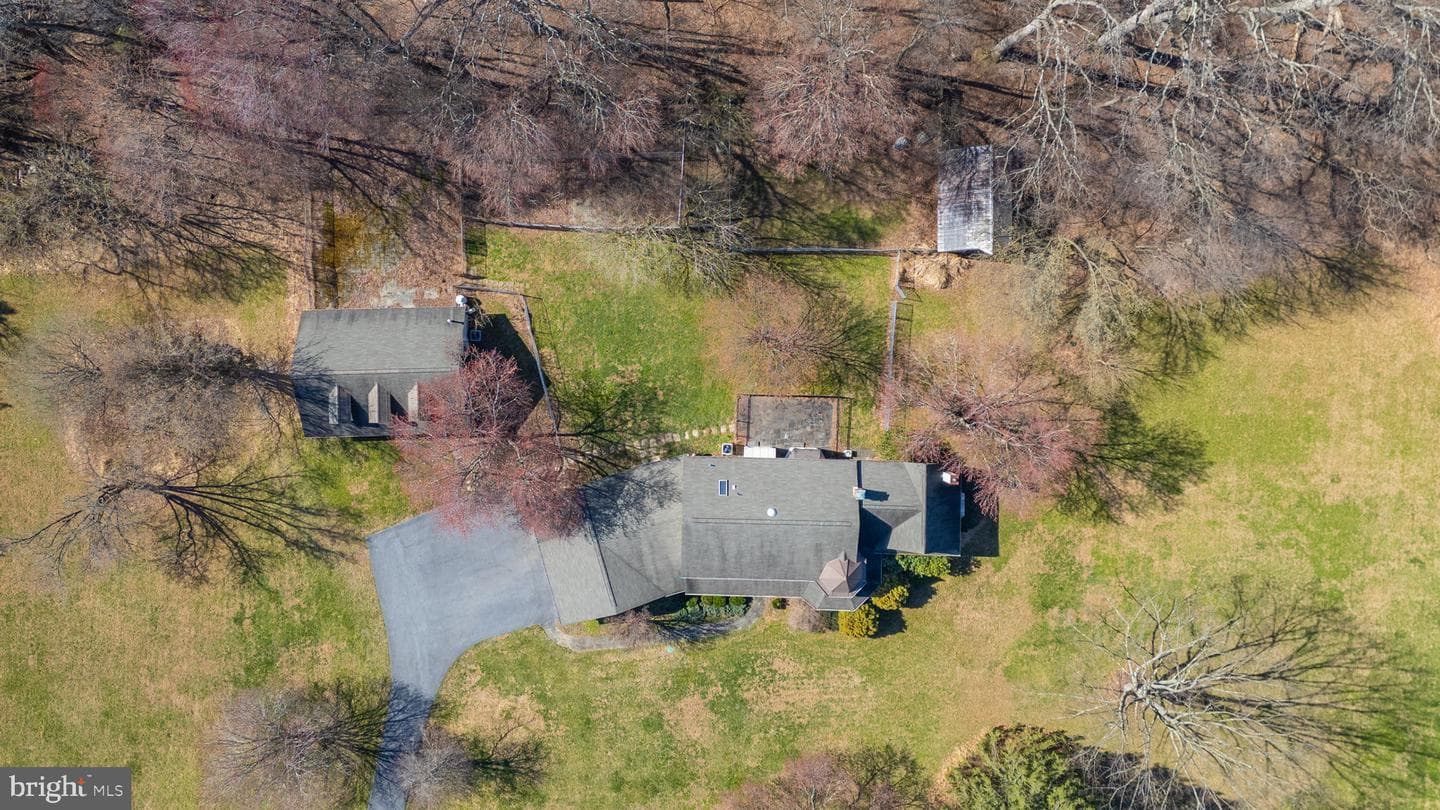 5905 Kim Court photo 56