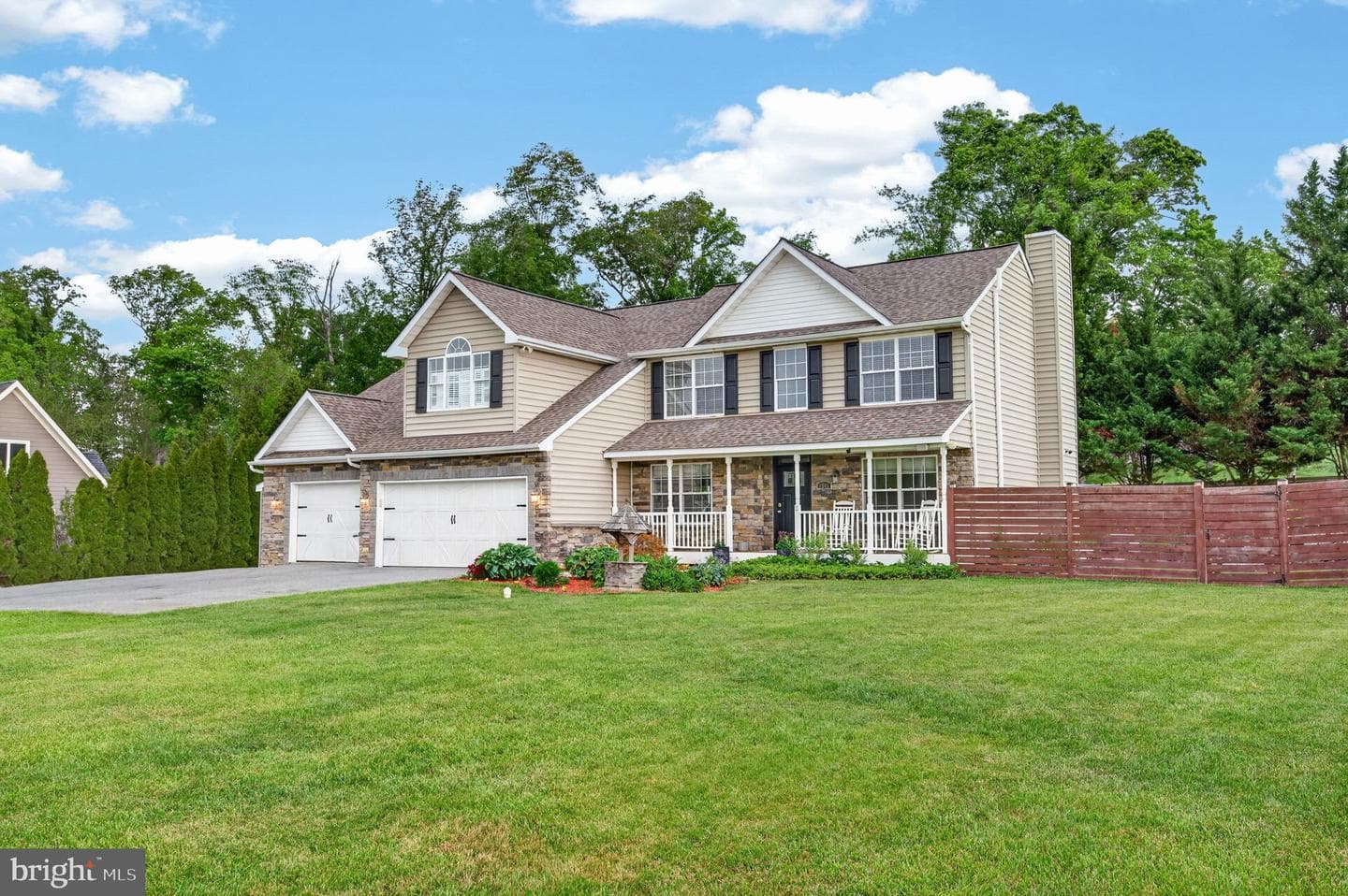1901 Tea Mint Drive photo 2