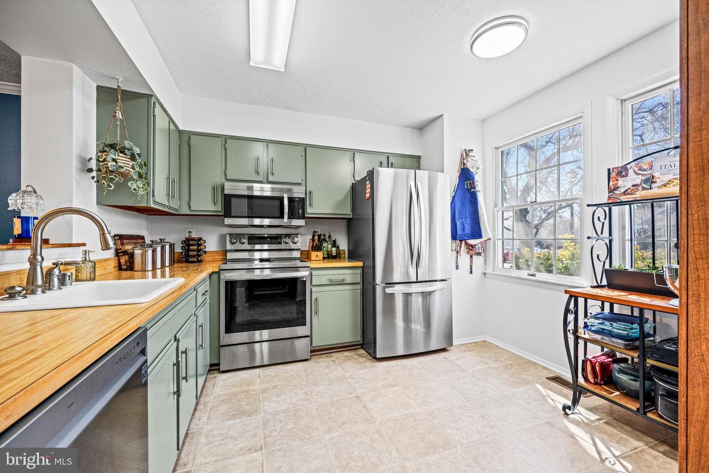 4318 Sycamore Drive photo 3