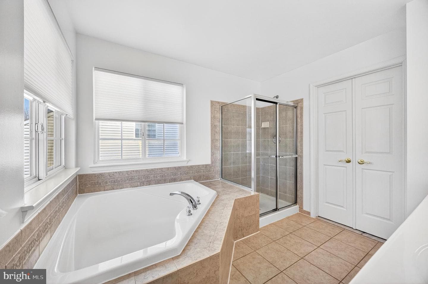 641 Lynn Way photo 12