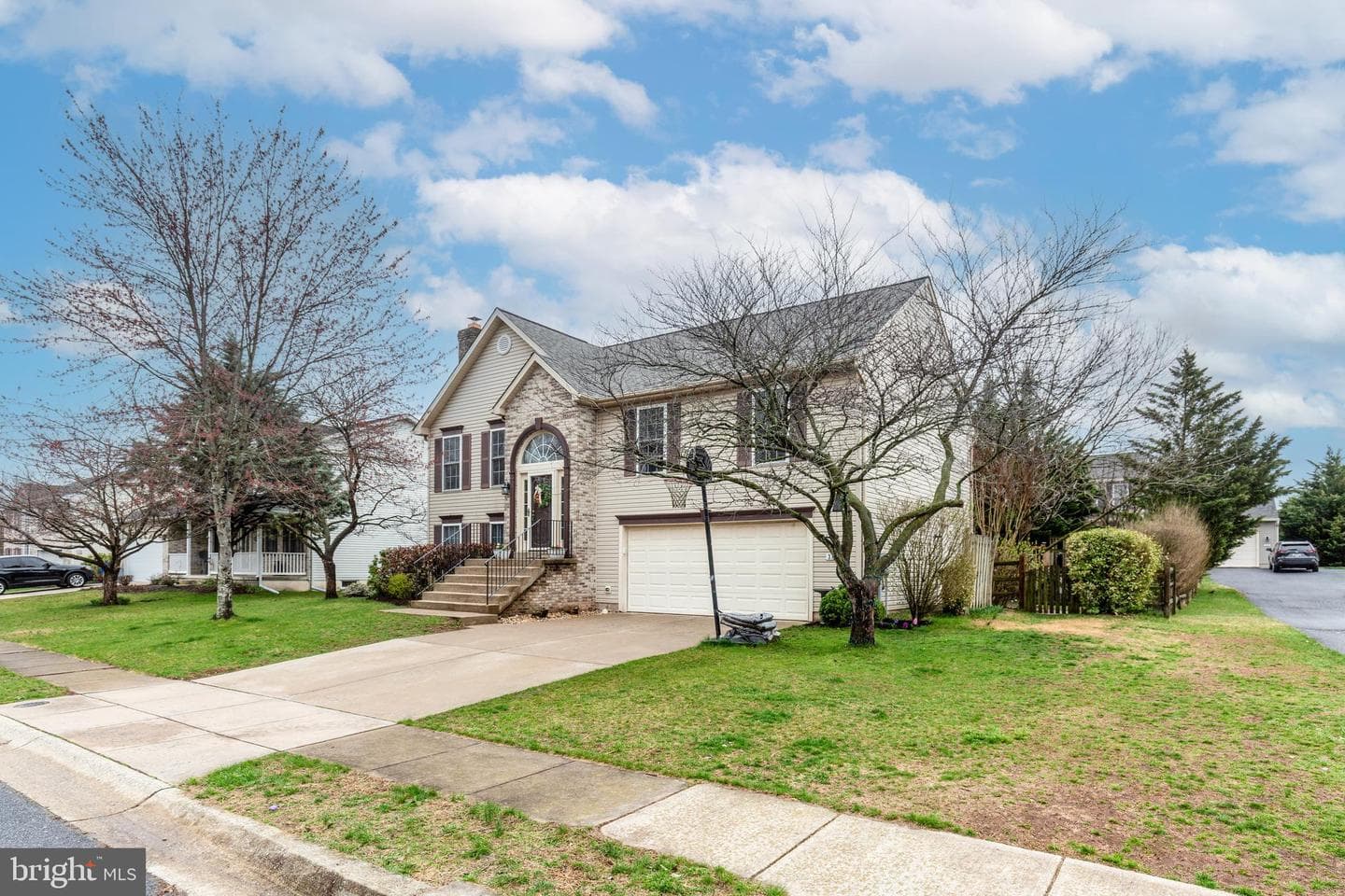 314 Huntinghorn Street photo 4