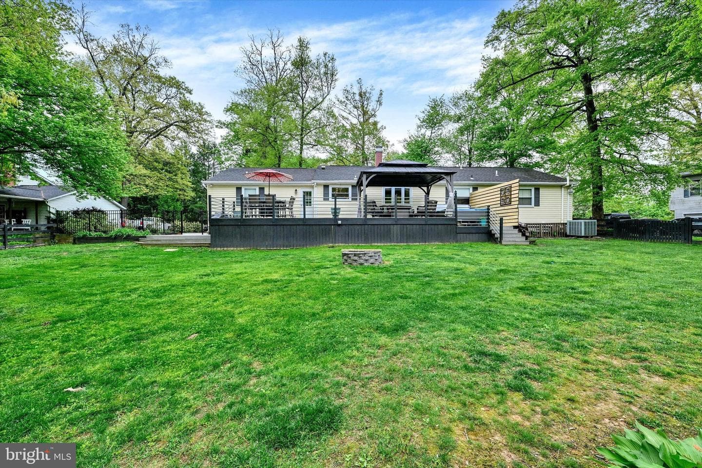 4296 Wolf Hill Drive photo 3