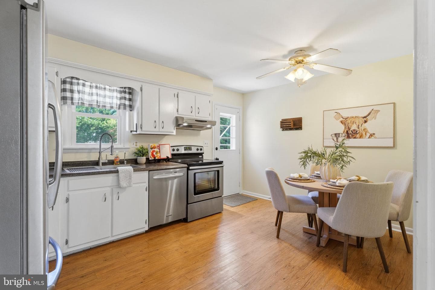 1618 Valley Drive photo 12
