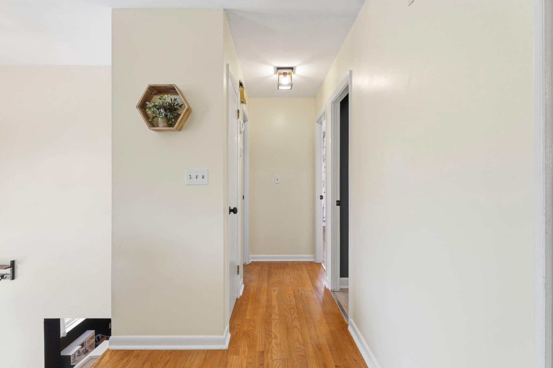 1618 Valley Drive photo 13