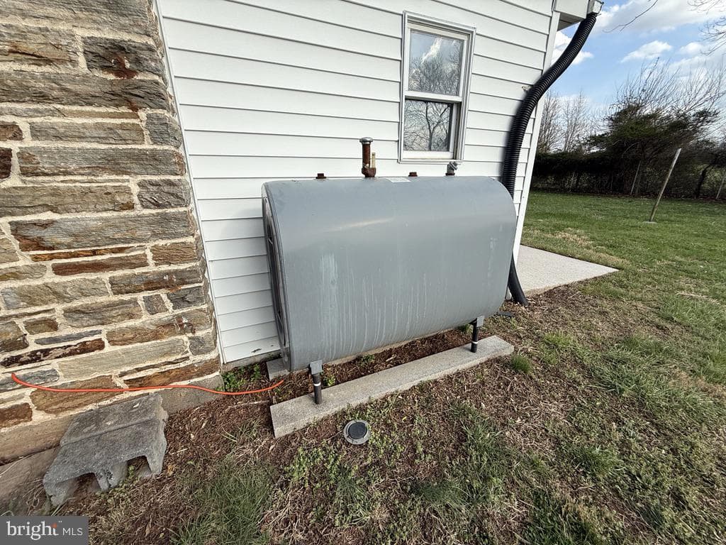 6245 Middleburg Road photo 32