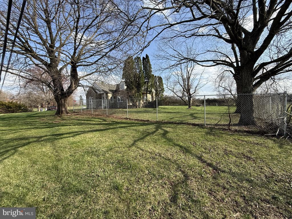 6245 Middleburg Road photo 4