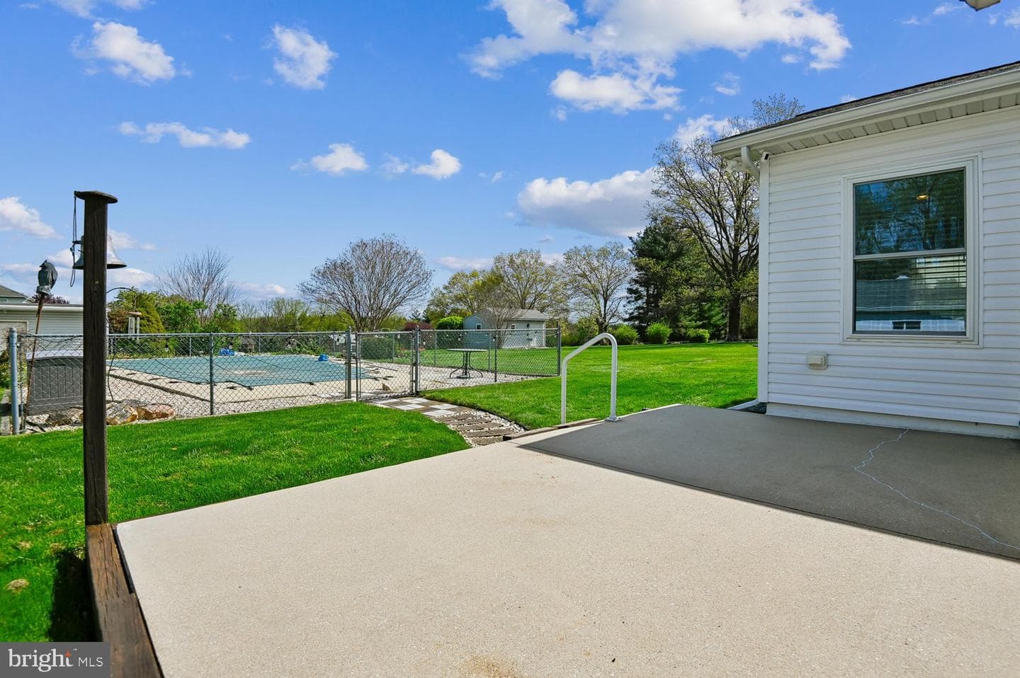 438 Hook Road photo 7
