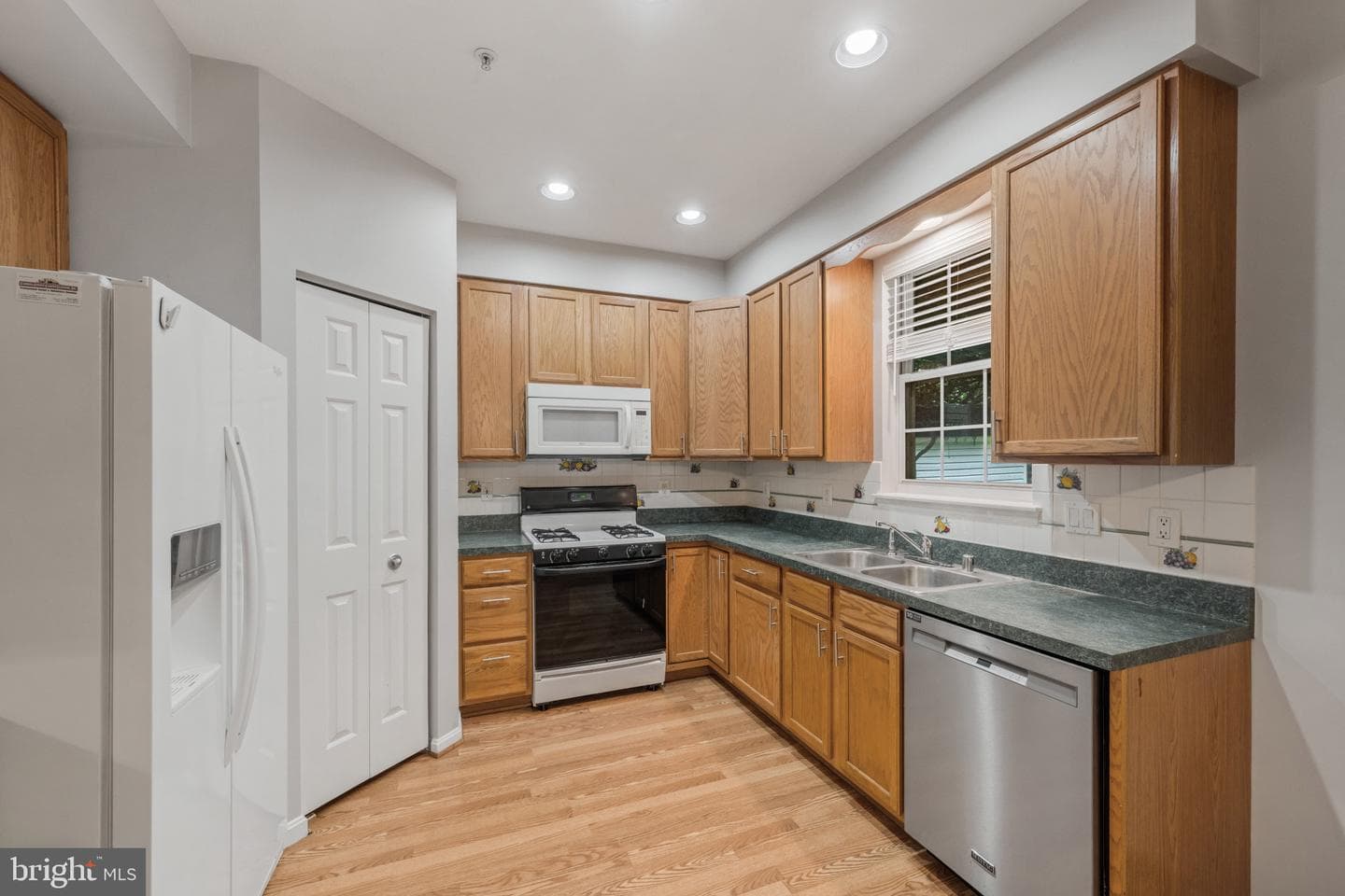 696 Tram Way photo 10