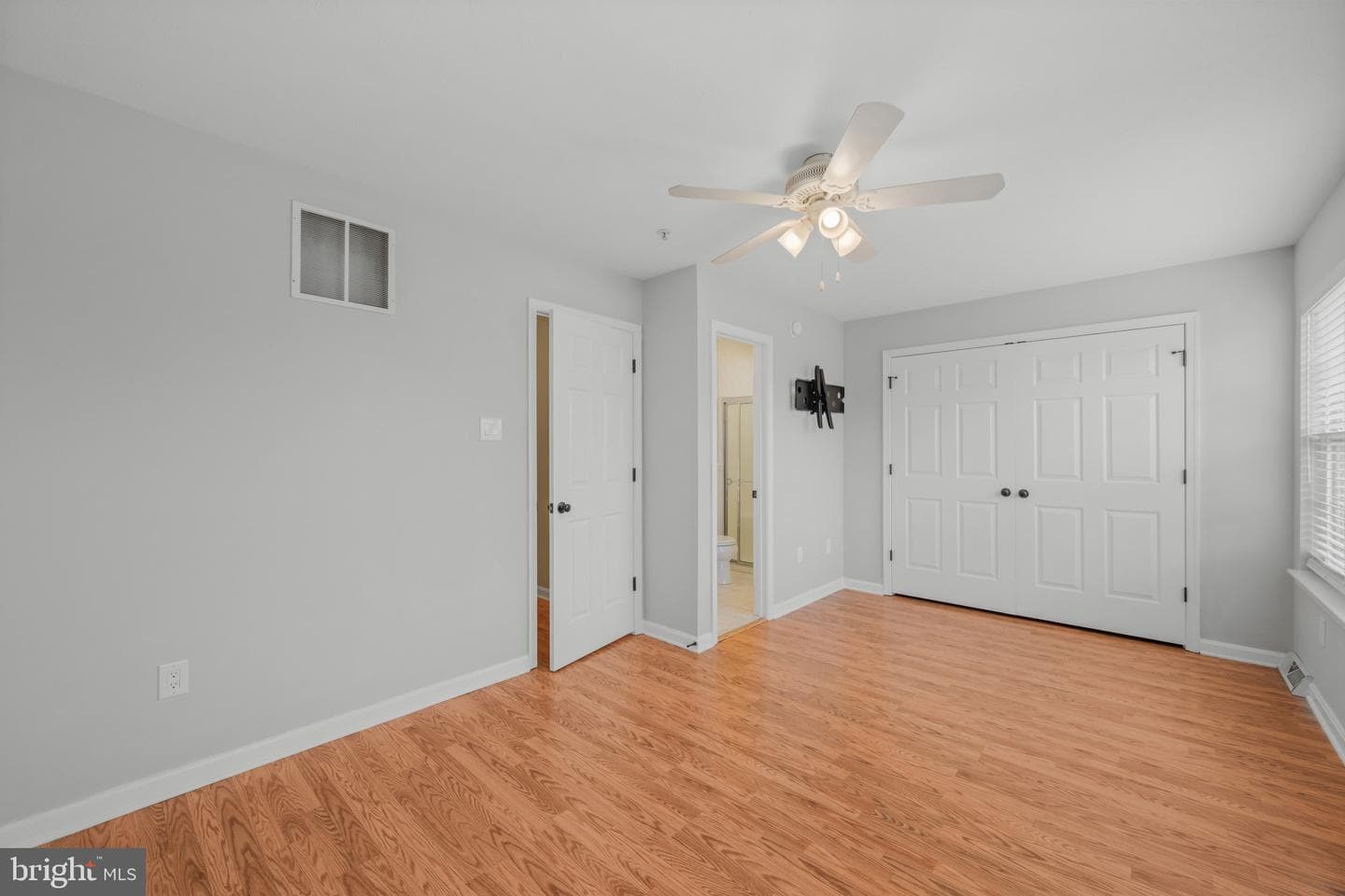 696 Tram Way photo 13