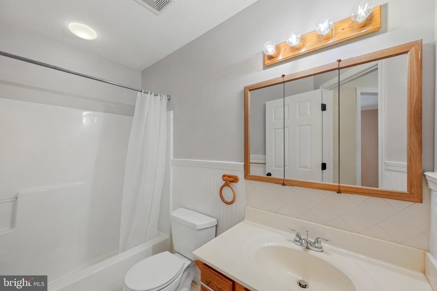 696 Tram Way photo 21