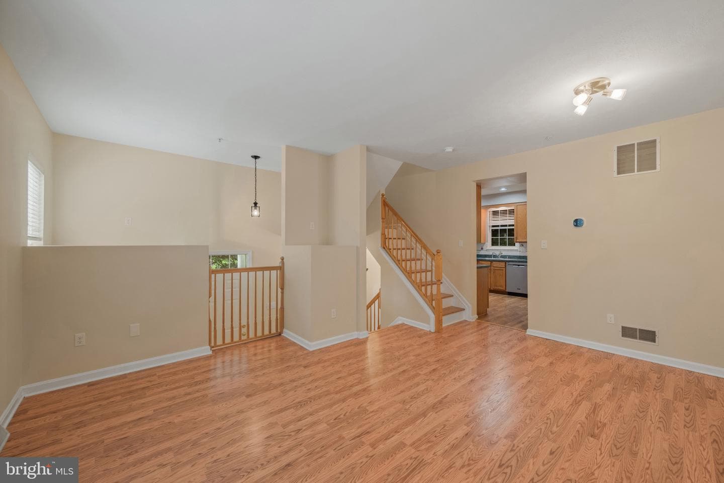 696 Tram Way photo 5