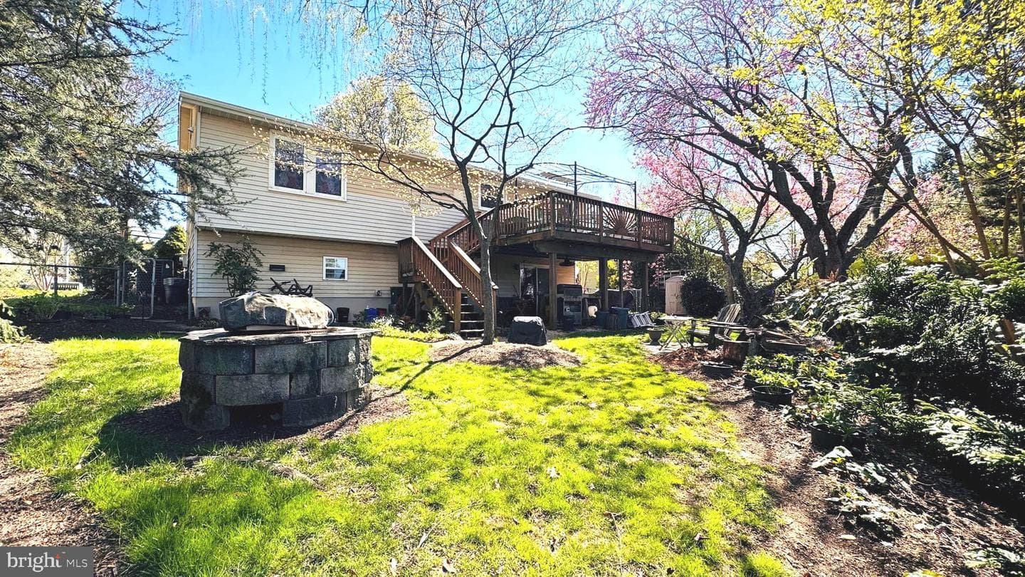 708 Uniontown Road photo 11