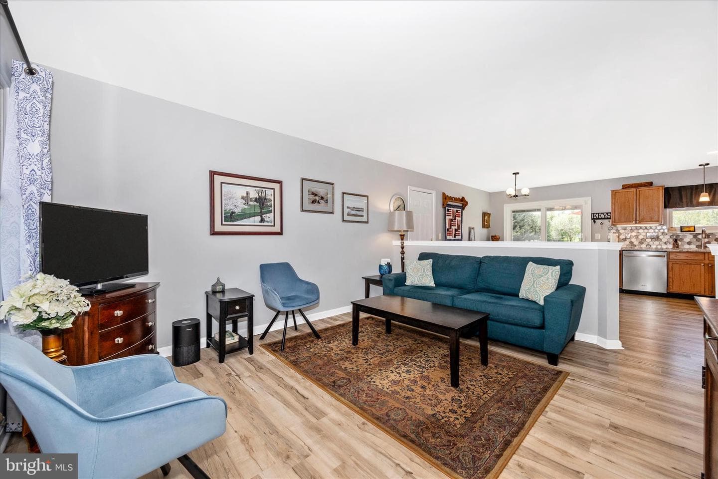 531 Trevanion Terrace photo 7