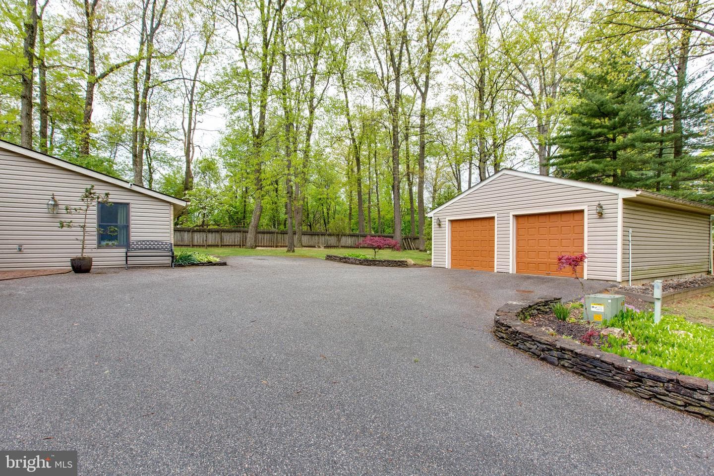 5519 Woodbine Road photo 5
