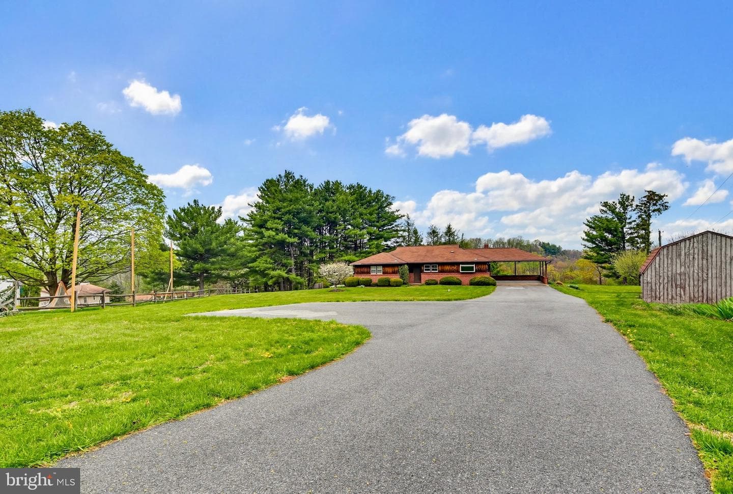 922 Gahle Road photo 9