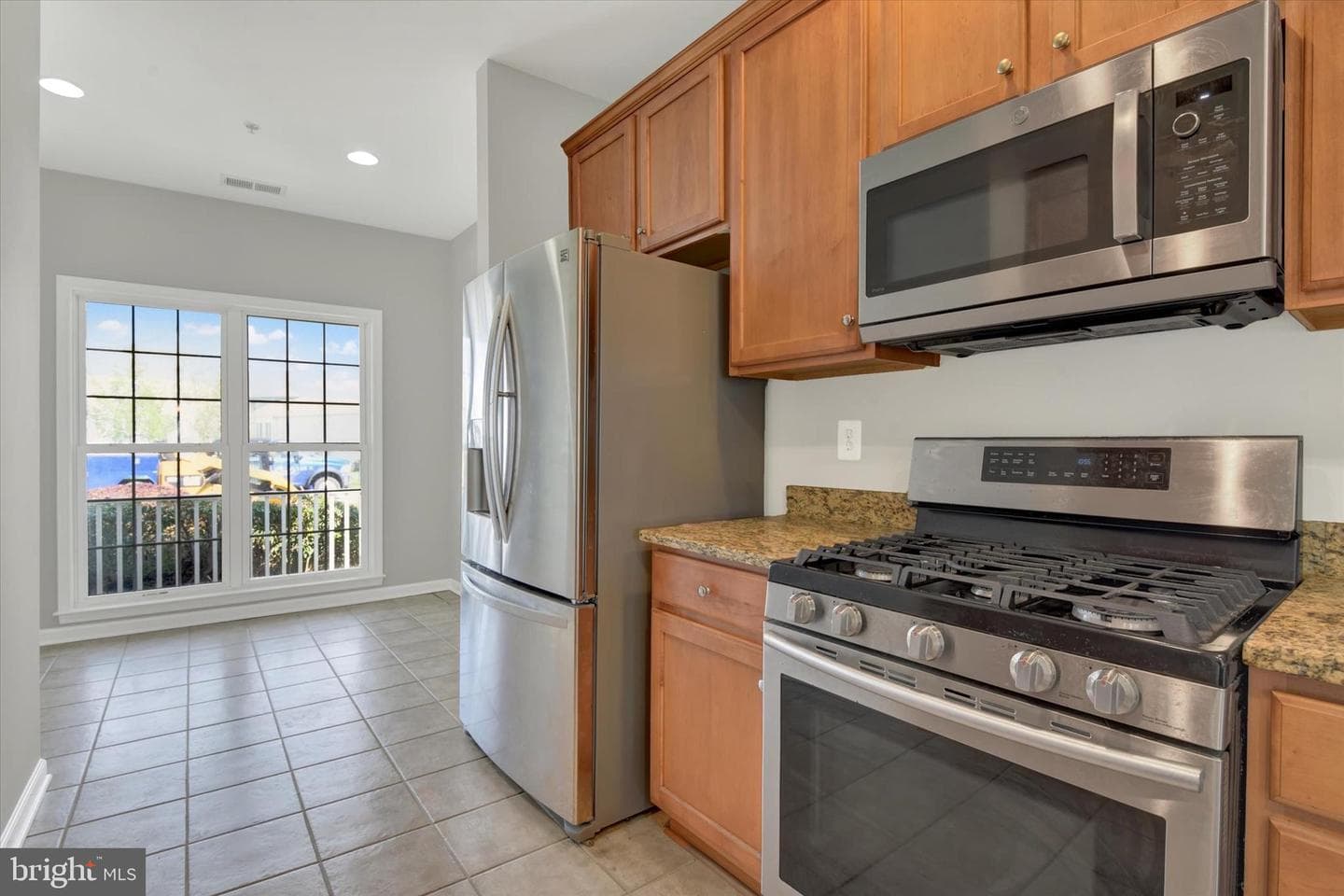 518 Clubside Drive #240 photo 9