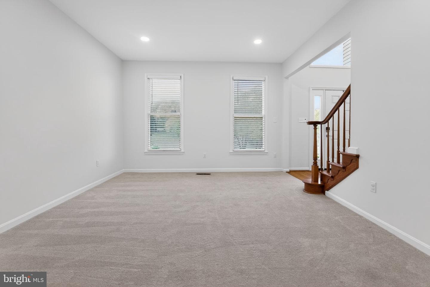 1691 Village Green Drive photo 17