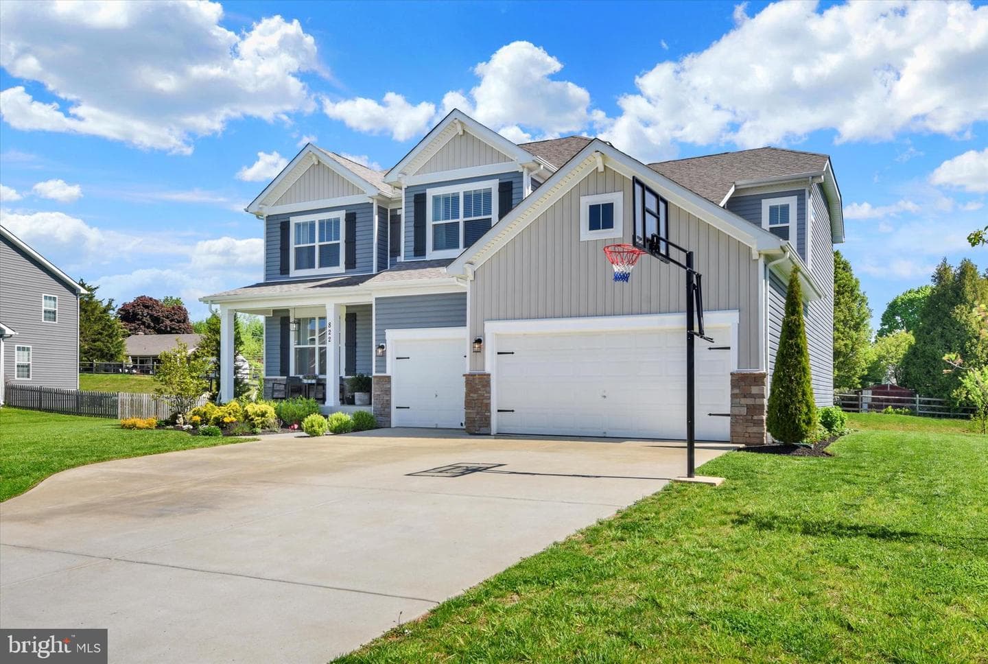 822 Redwood Drive photo 4
