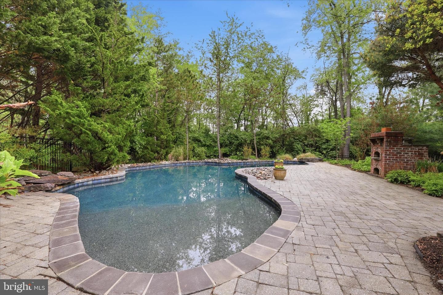 655 Downhill Drive photo 46