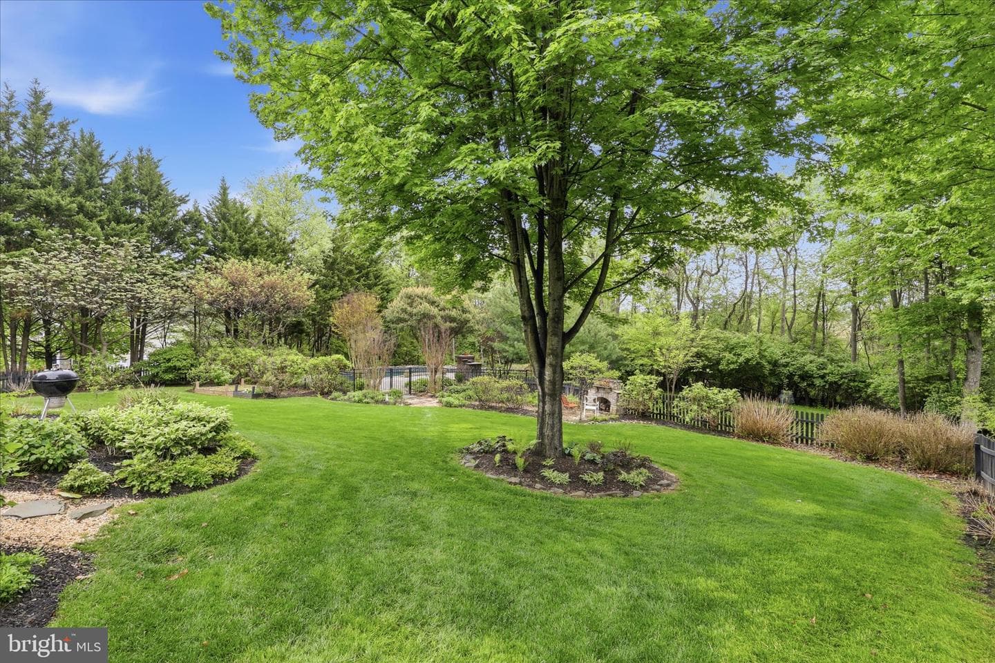 655 Downhill Drive photo 49