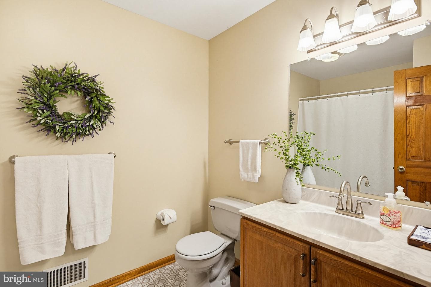6111 Emerald Lane photo 38