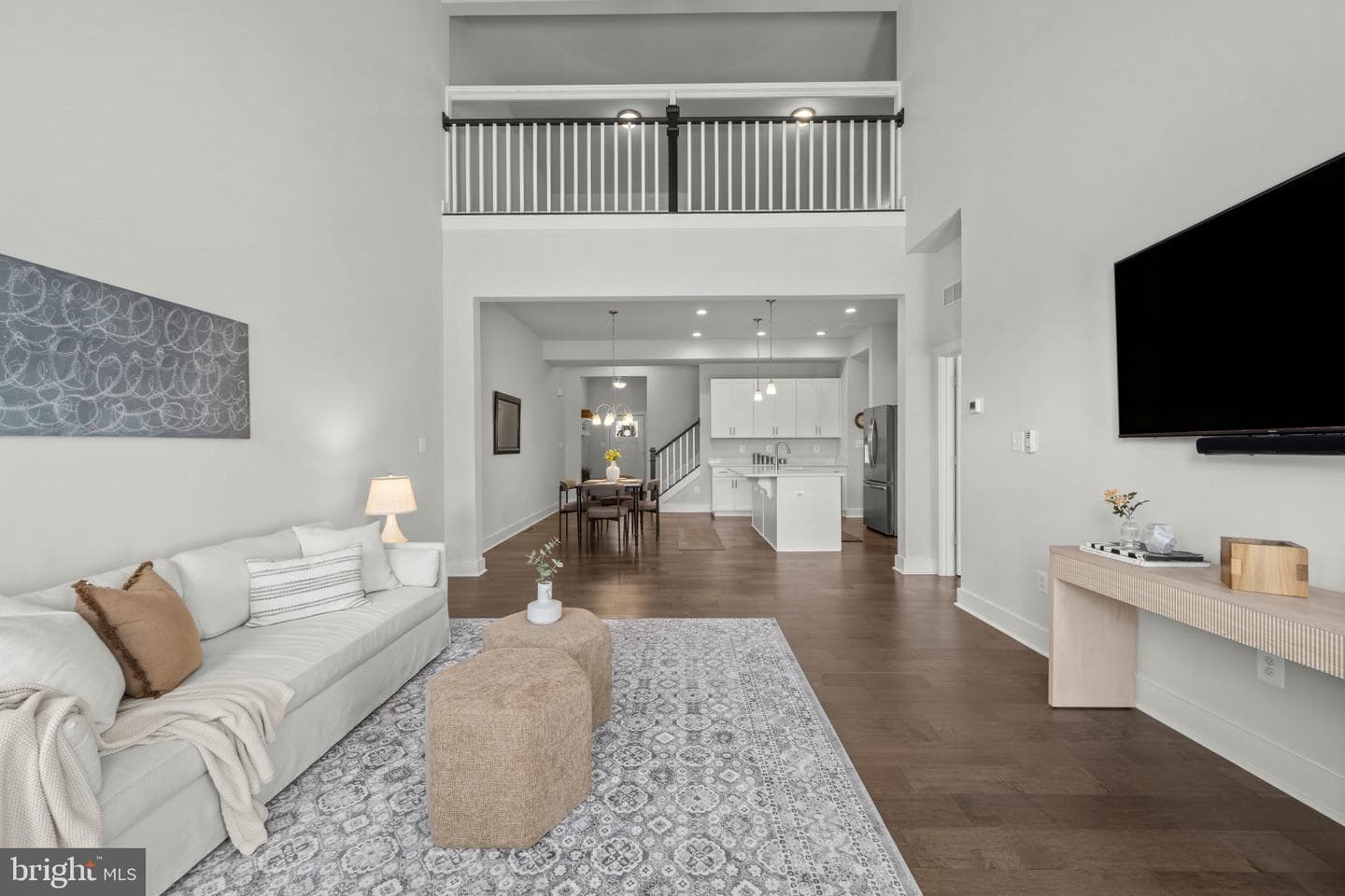 2812 Town View Circle photo 18