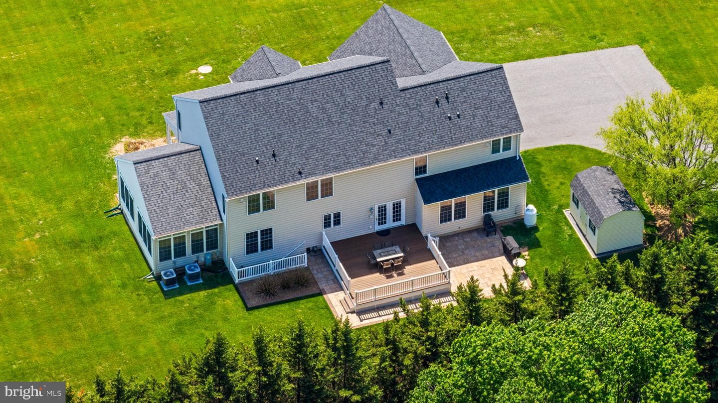 425 Chinquapin Drive photo 8