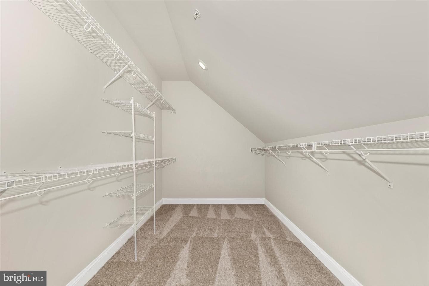 112 Whirlaway Court photo 34